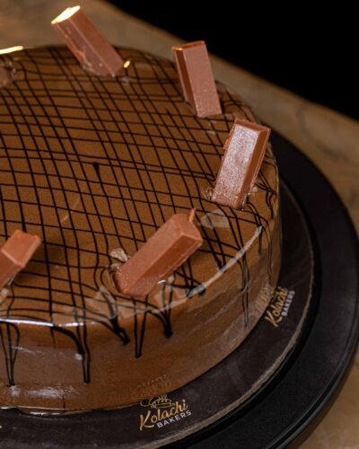 Kit Kat Cake